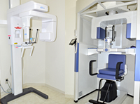 戸谷歯科の検査機器の写真